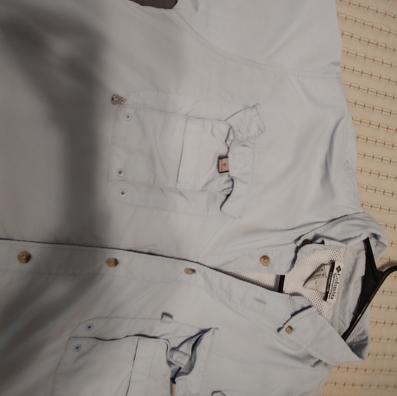Short sleeve Columbia fishing shirt - Picture 2 of 3